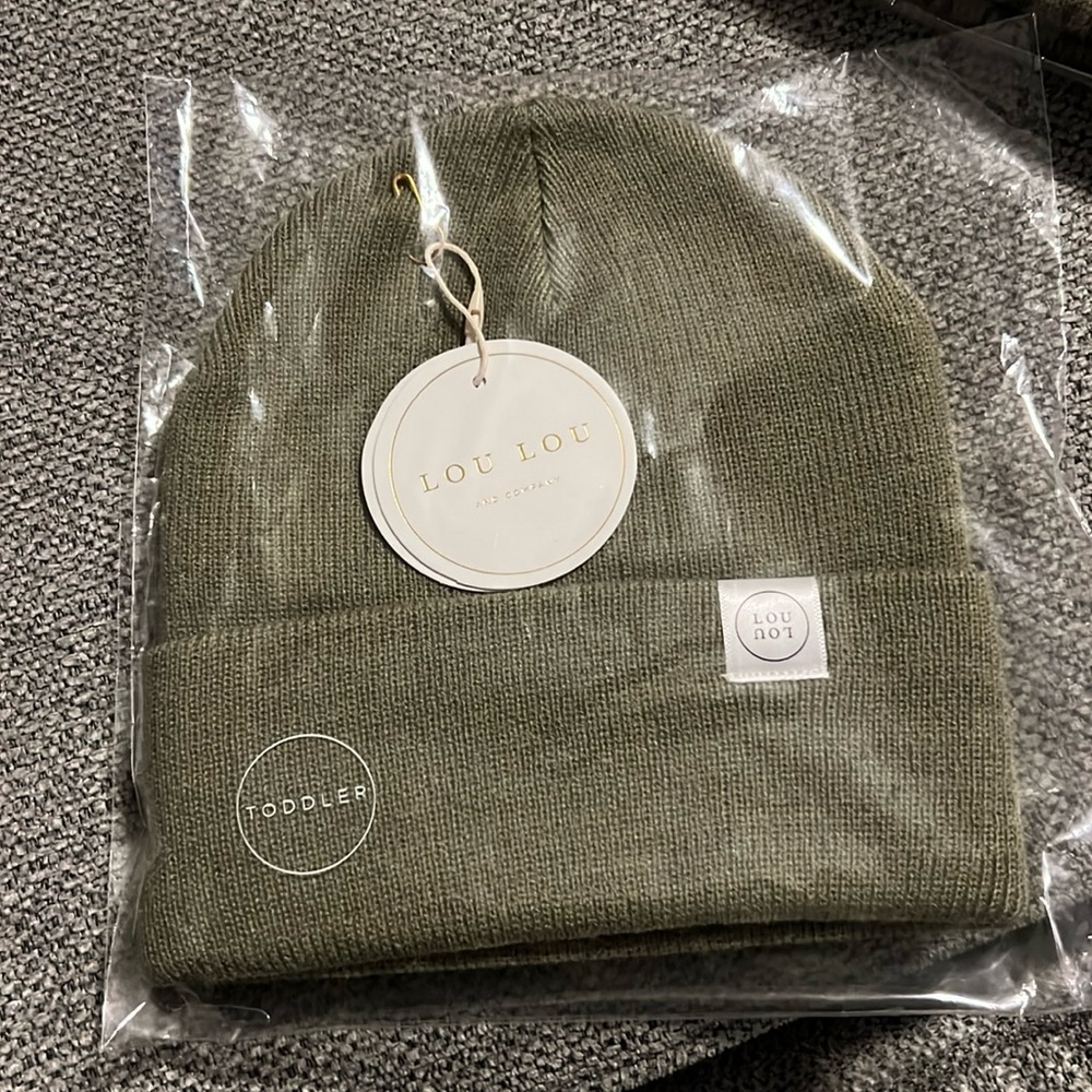 New Lou Lou and company toddler moss green toddler beanie hat